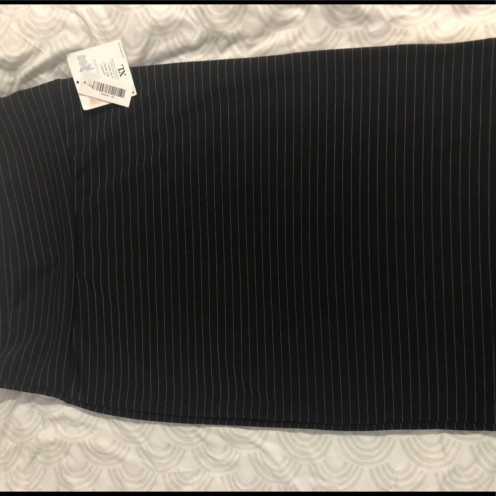NWT LulaRoe XL Black Cassie Pencil Skirt
